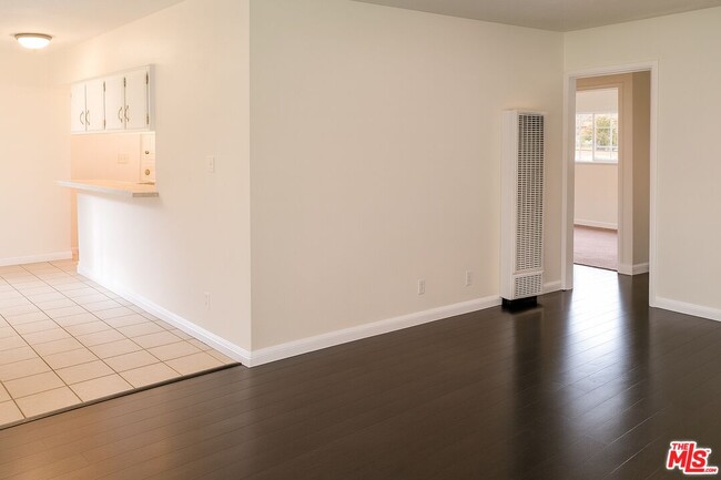 Building Photo - 15131 Polk St