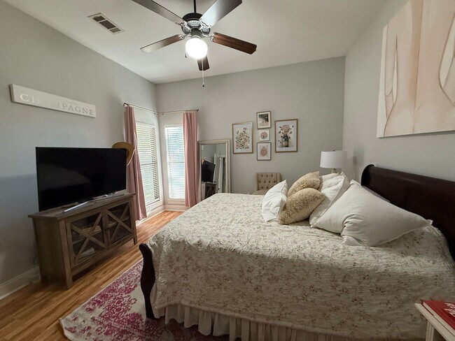 Building Photo - Must see this Beautifull home located off Staring in Santa Rosa Subdivision