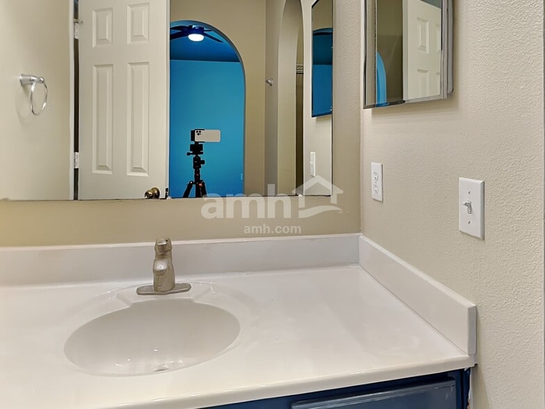 Building Photo - 6524 Tabogi Trl