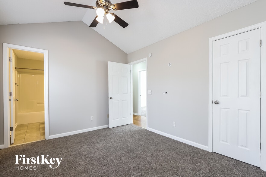 Building Photo - 5132 Sedgefield Way