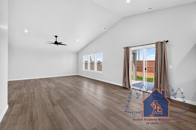Building Photo - 2079 S Border Wy
