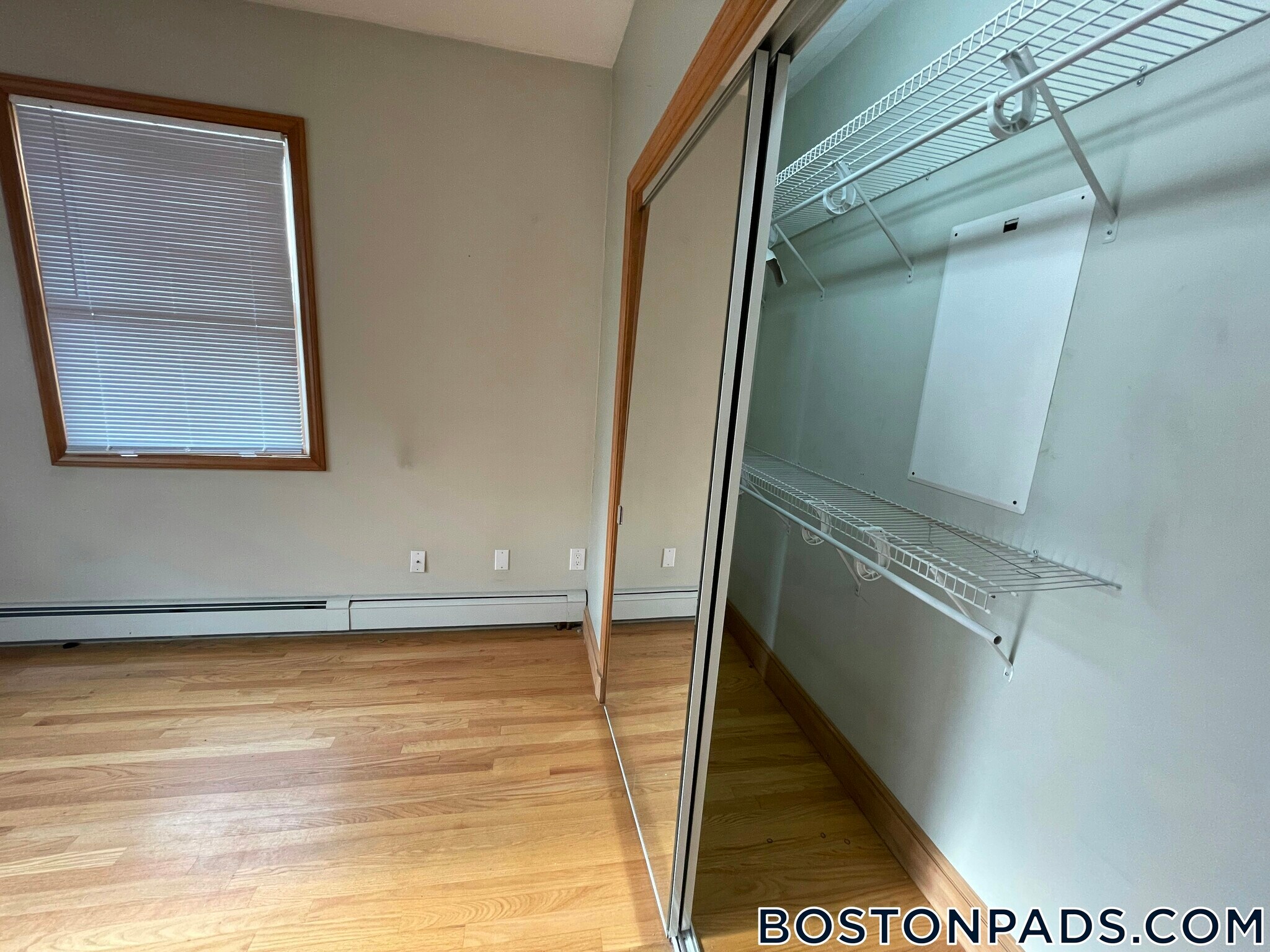 Building Photo - 77 Easton St