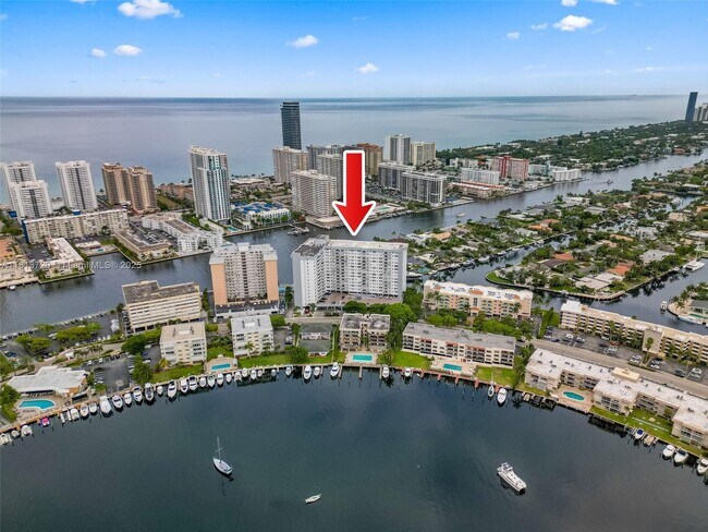 Building Photo - 137 Golden Isles Dr
