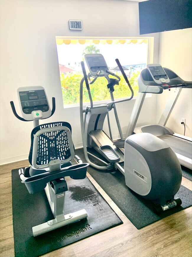 Building Photo - 2840 S Ocean Blvd