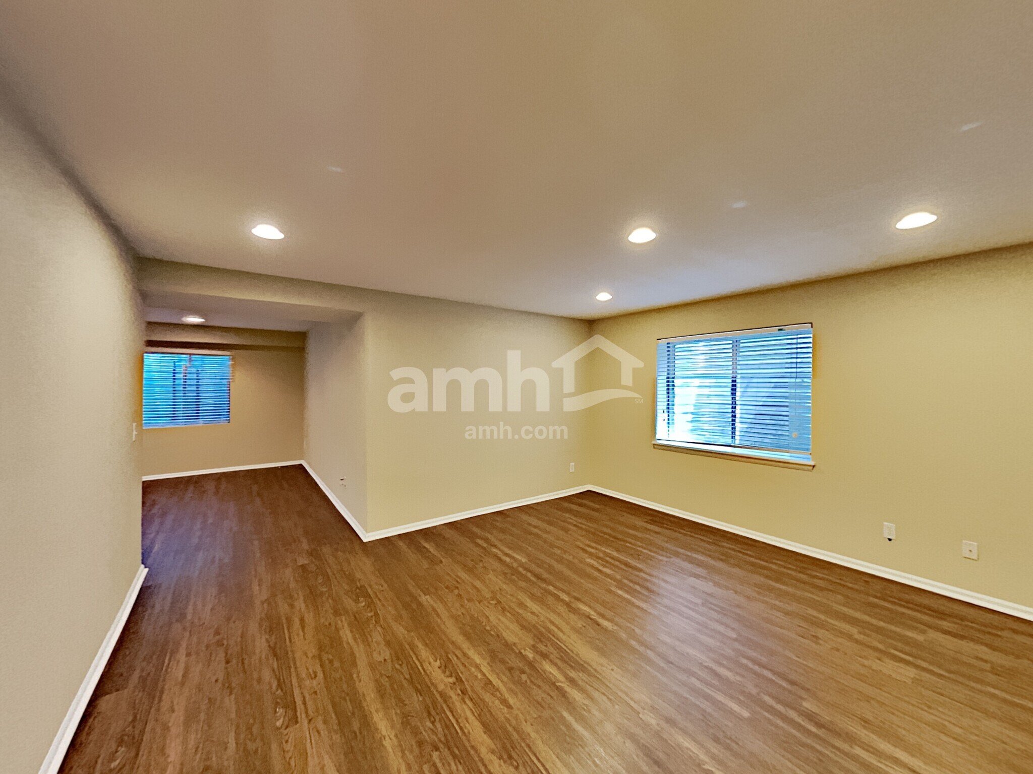 Building Photo - 394 Tumbleweed Dr