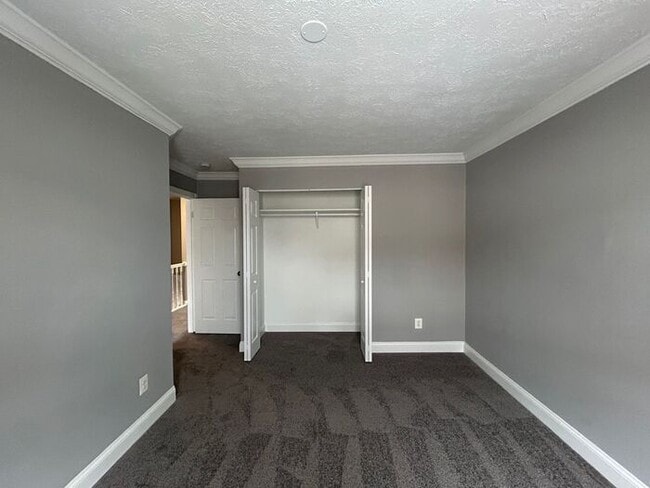 Building Photo - 3 Bedroom Opportunity Area (BRHP/HCVP)