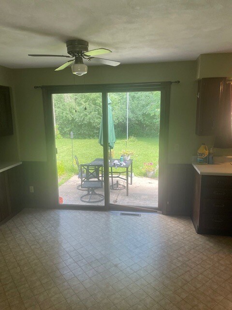 Building Photo - 1026 Stardust Dr