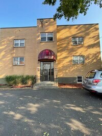 Building Photo - 35 Burnside Ave