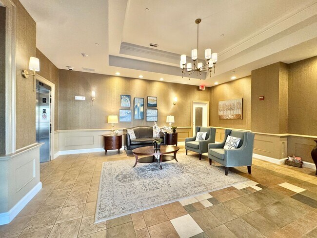 Building Photo - NEWPORT NEWS - STUNNING APARTMENT IN  THE POINT AT CITY CENTER