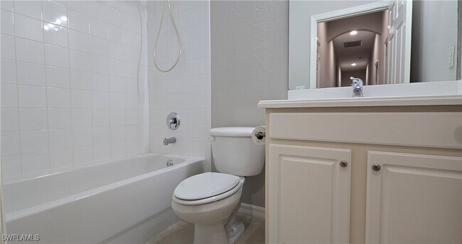 Building Photo - 2086 Grove Dr