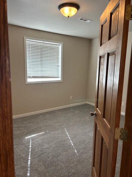 Building Photo - 356 Best Place Rd