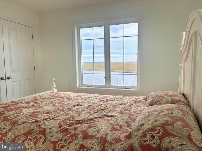 Building Photo - 448 Dock Rd