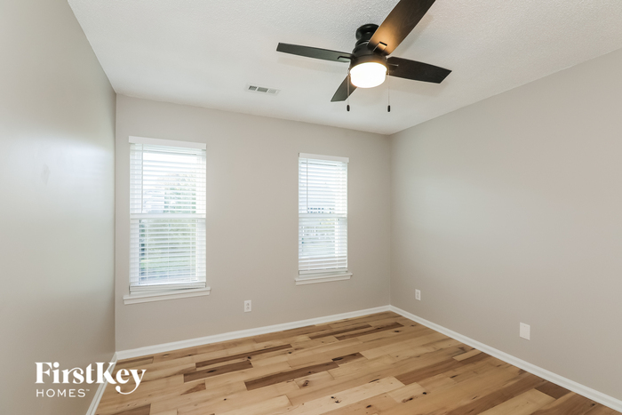 Building Photo - 8416 Leeper Dr