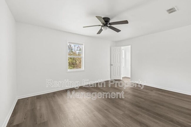 Building Photo - 2129 13th St N