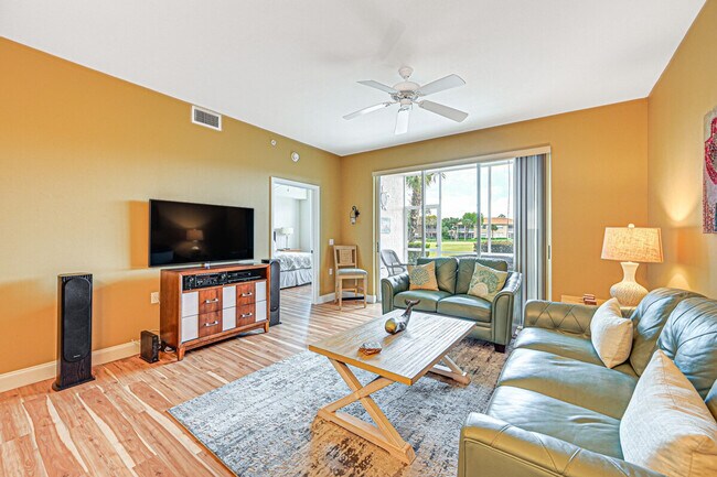 Building Photo - 3973 Bishopwood Ct E