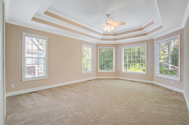 Building Photo - Beautiful 4 Bedroom in Hamlin Plantation -...