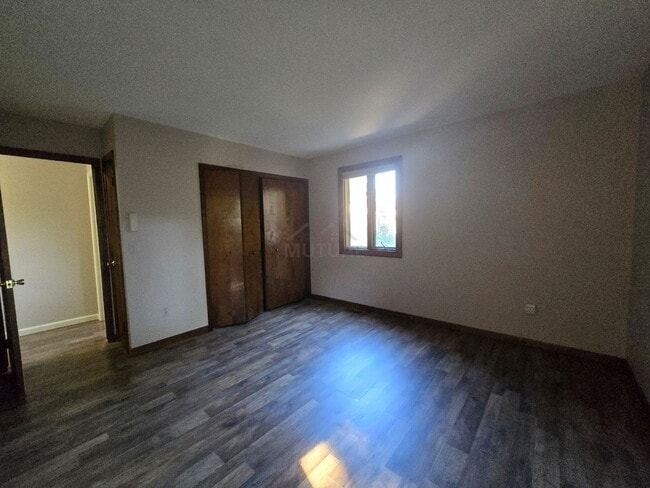 Building Photo - 1855 Luneta Ct