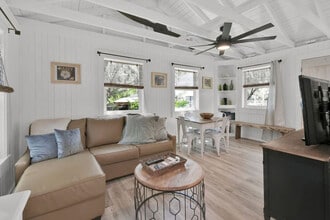 Building Photo - 46 Marlborough Rd