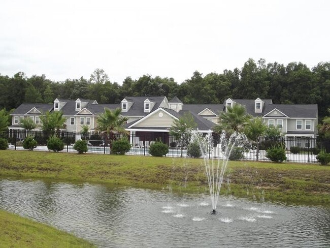 Building Photo - 601 Atkinson Dr