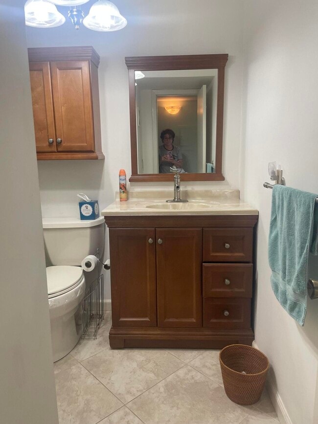 Building Photo - 523 Piedmont K