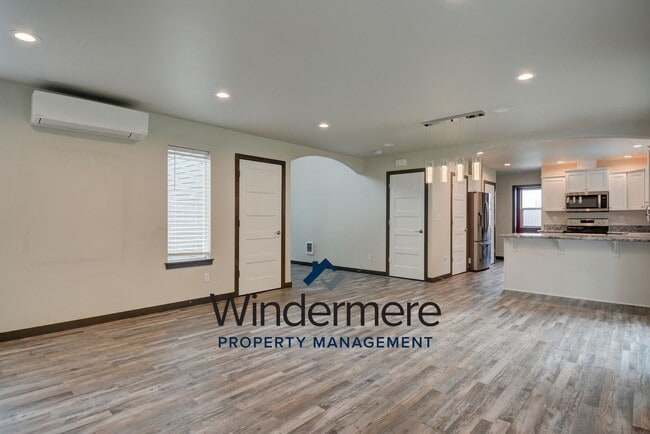 Building Photo - 3 Bed 3 Bath Home in Admirals Cove