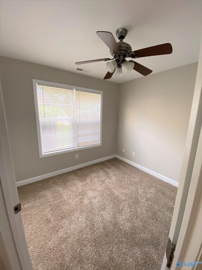 Building Photo - 22873 Horseshoe Bend