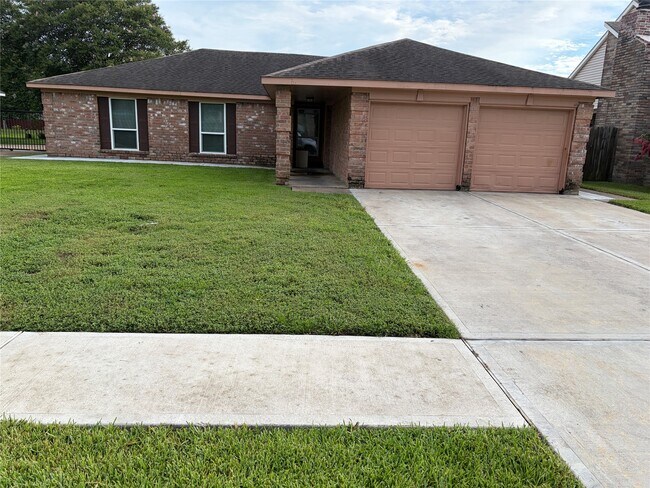 Building Photo - 12719 Huntington Field Dr