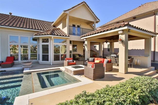 Building Photo - 18934 Camillo Ct