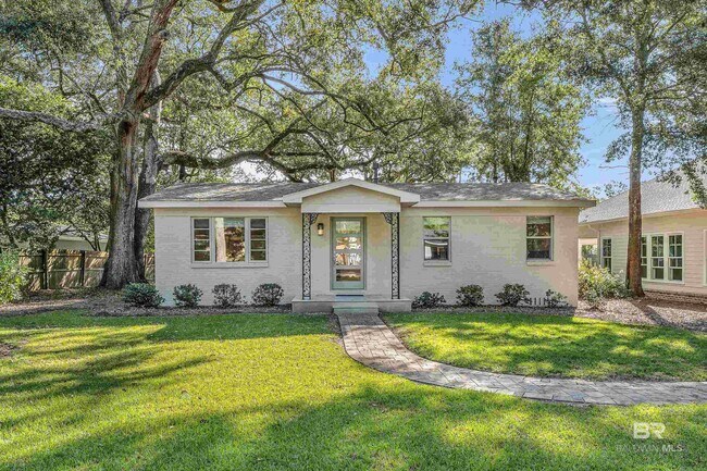 Primary Photo - 357 Azalea St