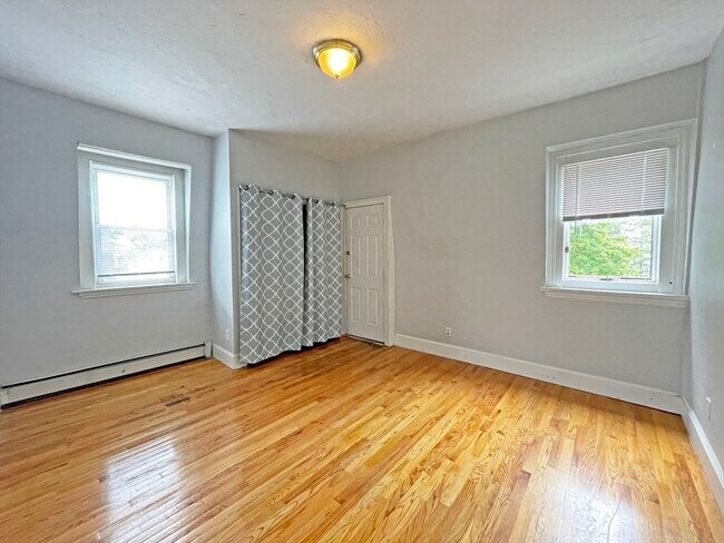 Building Photo - 399 Newtonville Ave