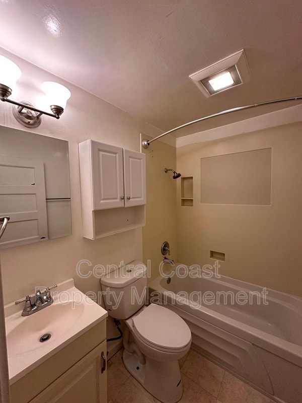 Building Photo - 184 Pacific Ave