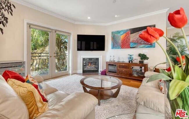 Building Photo - 918 S Wooster St