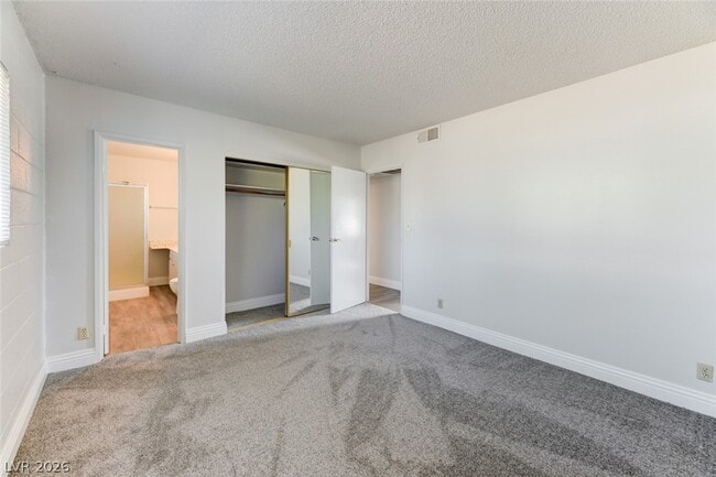 Building Photo - 4417 Berkley Ave