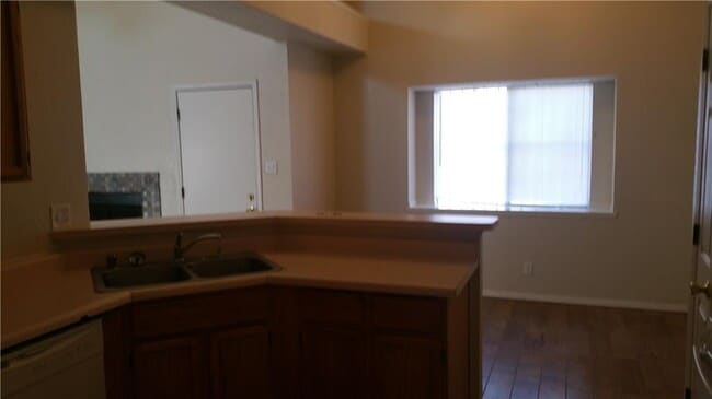 Building Photo - 4625 Loma De Cobre Dr