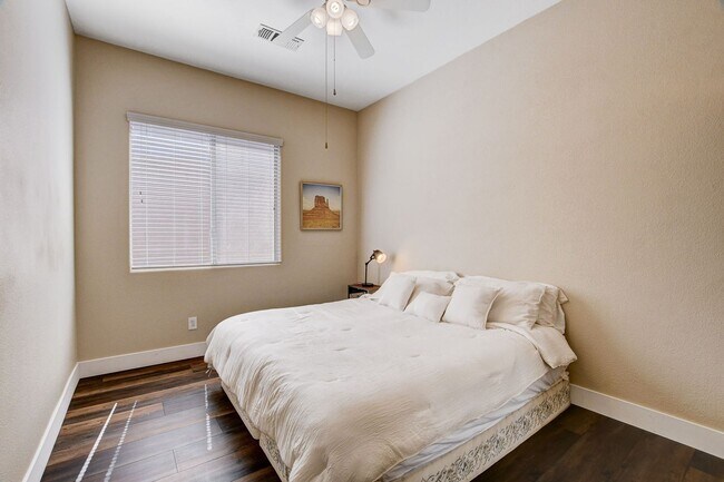 Building Photo - QUALITY FULLY FURNISHED SEVEN HILLS HOME WITH A PRIVATE POOL AND SPA