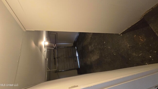 Building Photo - 512 Woodward Ave