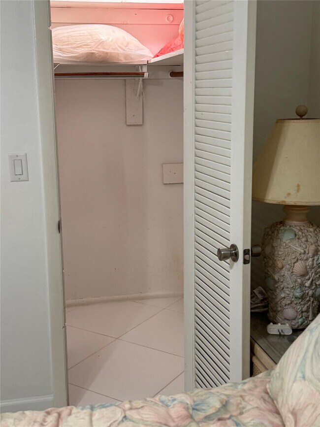 Building Photo - 8280 Sunrise Lakes Blvd