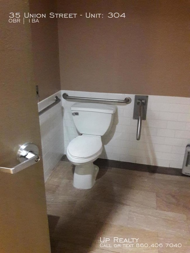 Crocker House 35 Union St New London CT 06320 Apartment Finder