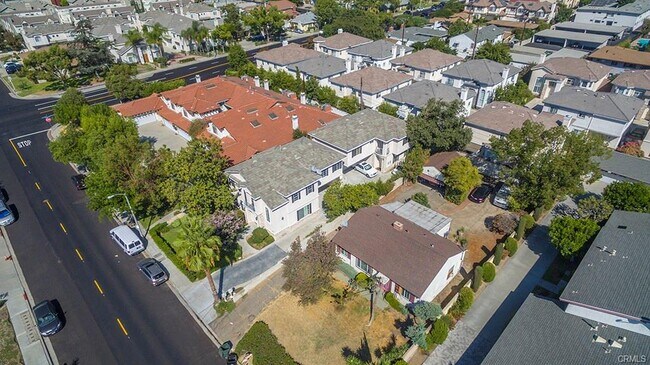 Building Photo - 1035 Fairview Ave