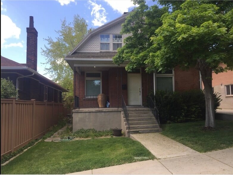 Front door - 321 D St