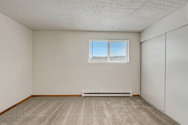 Building Photo - 5820 SW Erickson Ave