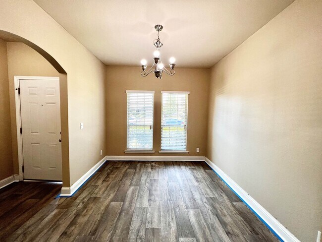 Building Photo - 3441 Summer Woods Dr