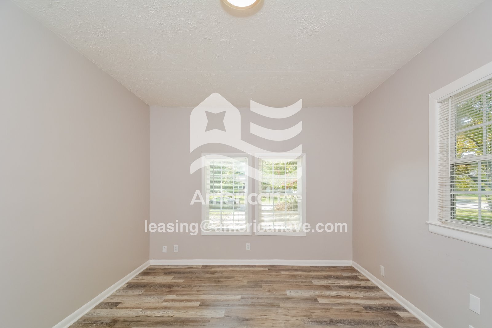 Building Photo - 2607 Sedgefield Dr