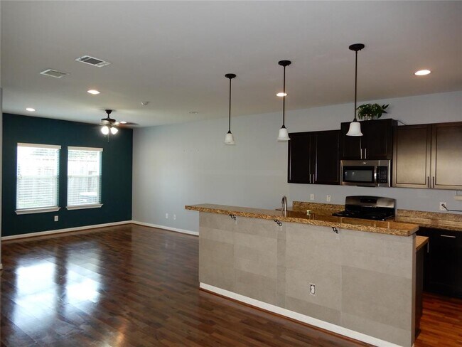 Building Photo - 17115 Wilthorne Gardens Ct
