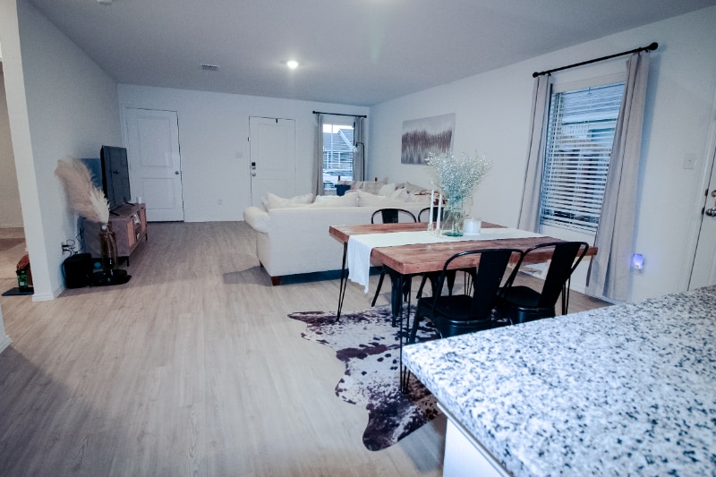 Building Photo - 15104 Bull Wagon Wy