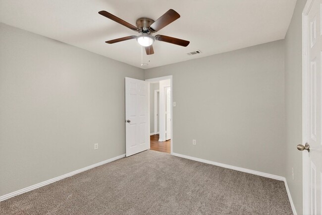 Building Photo - Charming 4-Bedroom Home on Quiet Cul-de-Sac | Move-In Ready | Deposit Alternative Available