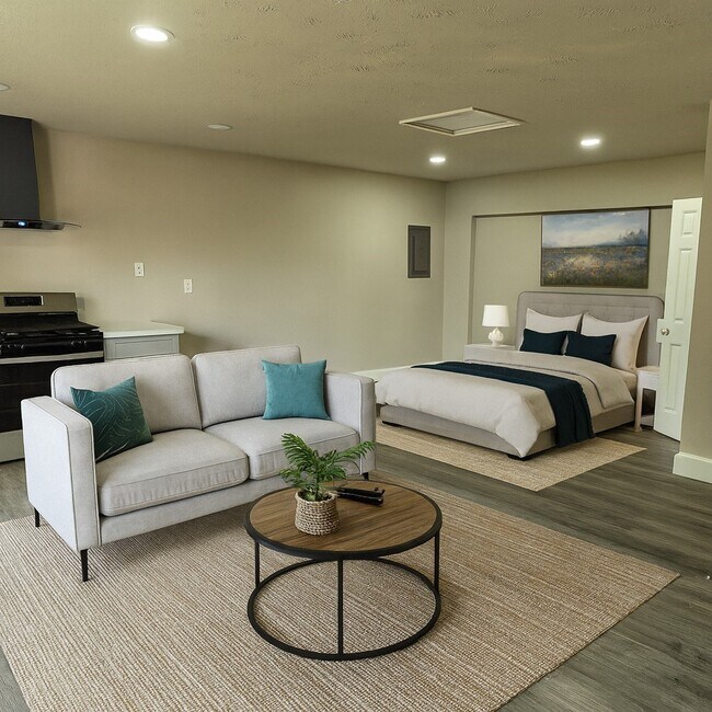 Building Photo - 1711 Surrey Ct