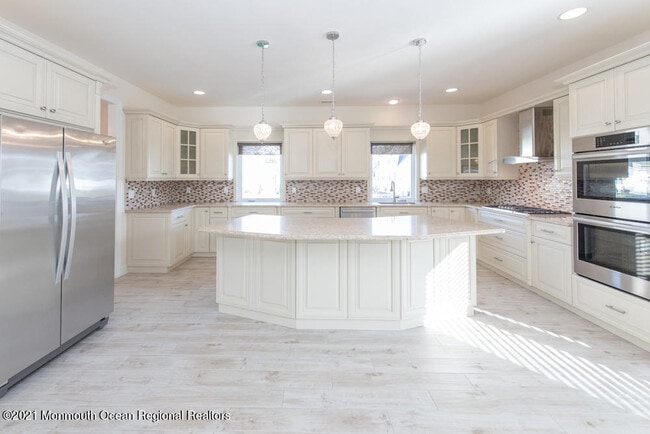 Building Photo - 12 Cindy Ct