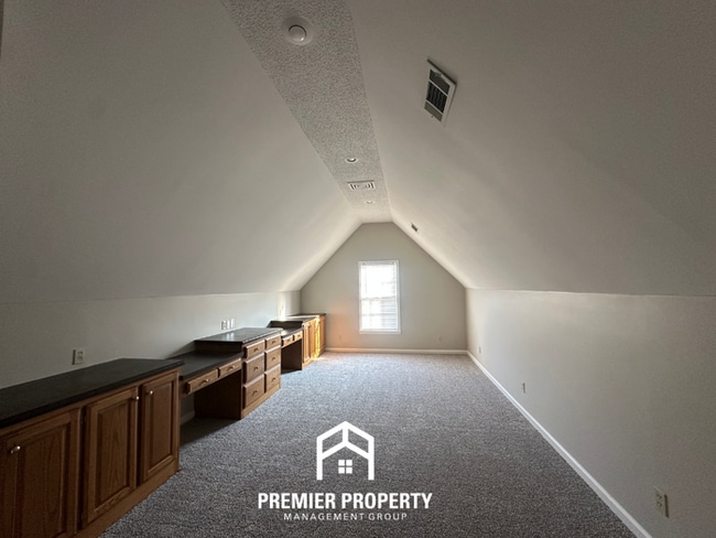 Building Photo - Massive 4BR/2.5BA Executive Home in Berryhill Farms | Cul-de-Sac & 3,300+ Sq Ft