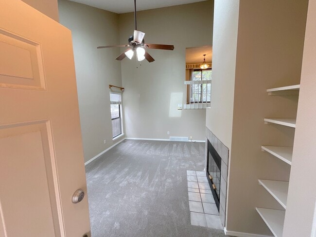 Building Photo - 8214 Steadman Dr